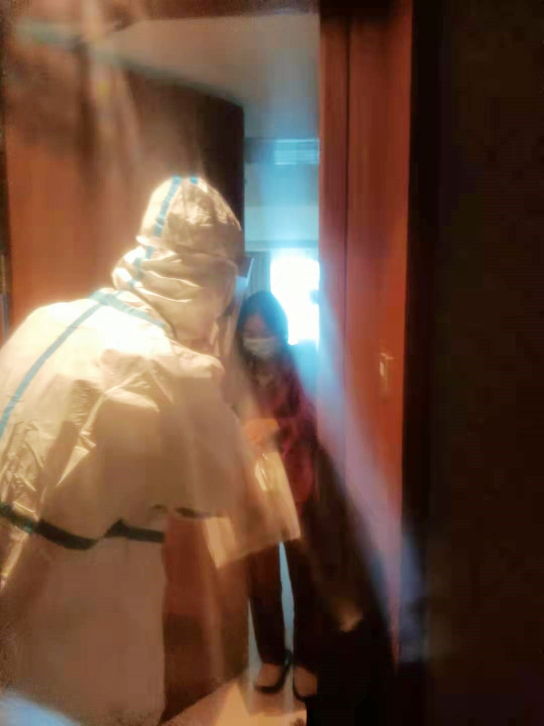 13送小蛋糕長(zhǎng)壽面2.jpg 13送小蛋糕長(zhǎng)壽面2.jpg